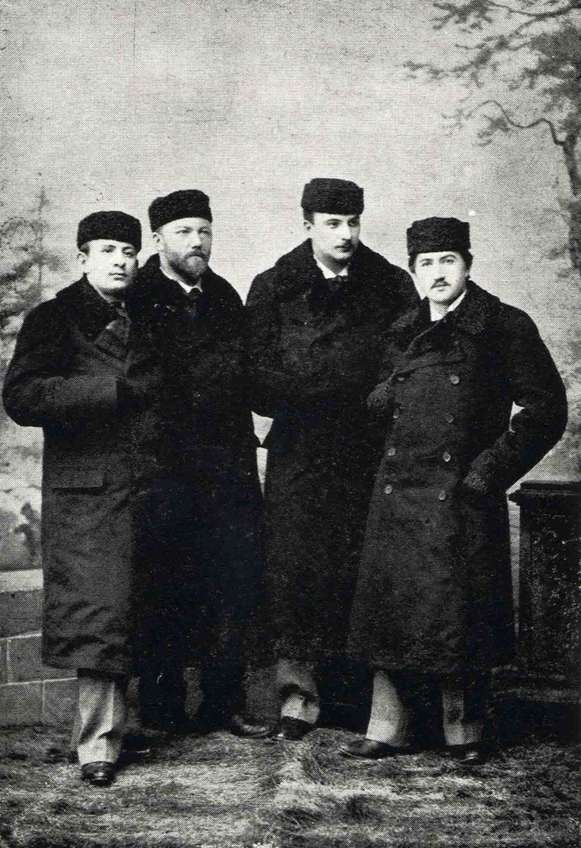 체코 사중주단 1895년, 왼쪽에서 두 번째 한스 비한